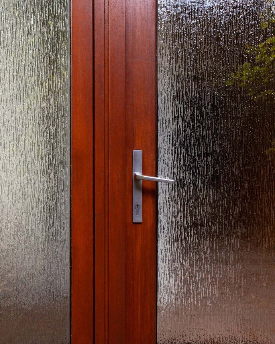 textured-glass-doors-on-custom-home-office-in-rosedale,-toronto