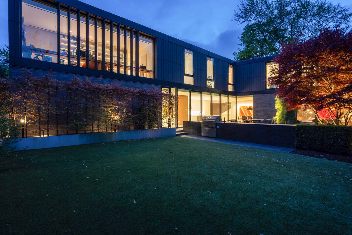 Toronto custom luxury home build exterior photo by Heaps Estrin
