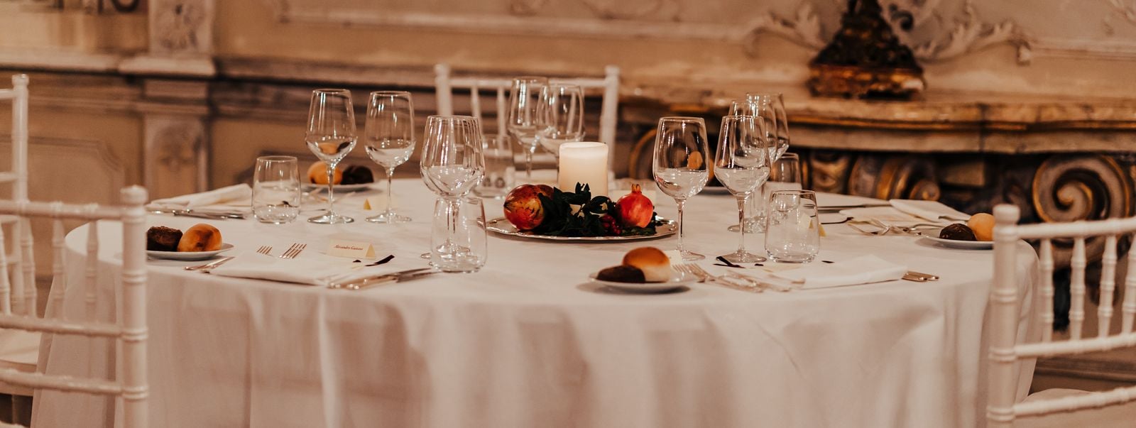 formal dining table in torontos private clubs