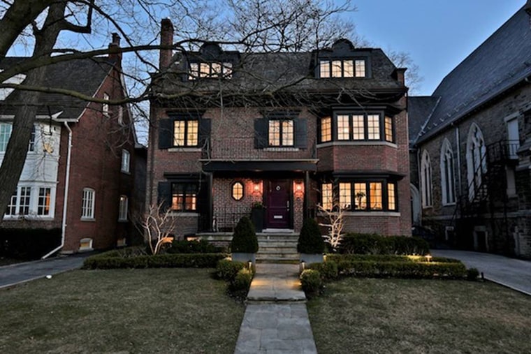 georgian influence home exterior in toronto