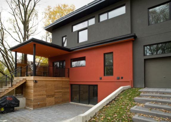 Modern home exterior in Toronto by SevernWoods Fine Homes