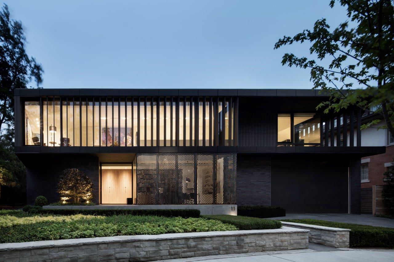 rosedale house exterior with several windows in the gta